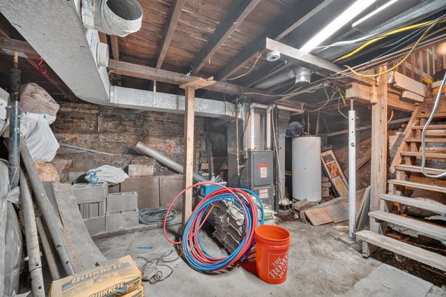 148 E Sheridan Avenue, Des Moines, IA 50313