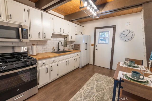 326 E Country Club, Big Bear City, CA 92314