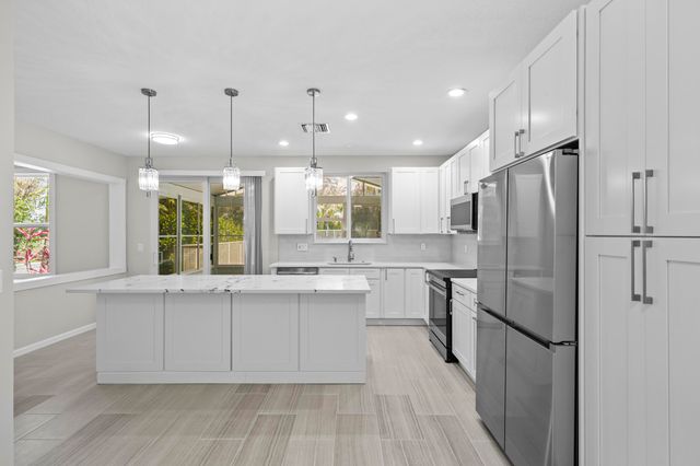 3189 SW Solitaire Palm Drive, Palm City, FL 34990