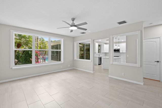 3189 SW Solitaire Palm Drive, Palm City, FL 34990