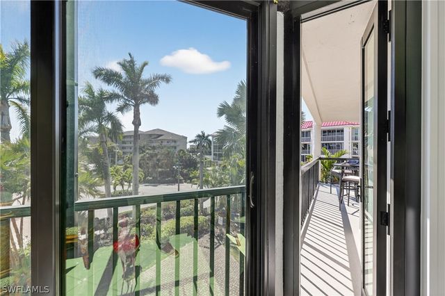 845 Collier CT 302, Marco Island, FL 34145