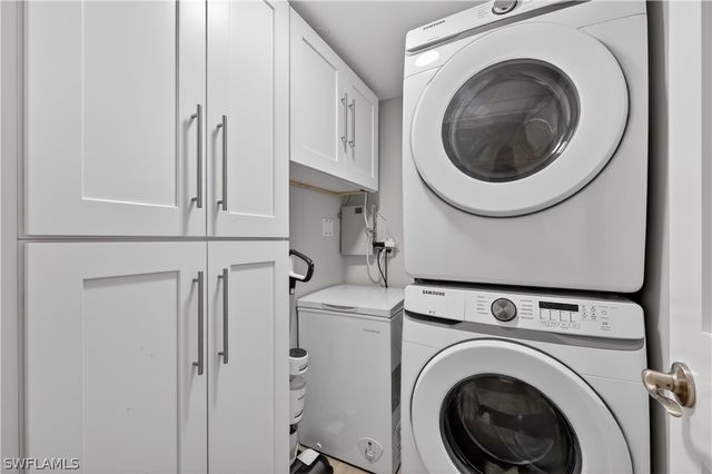 845 Collier CT 302, Marco Island, FL 34145