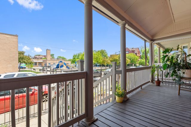 4424 S University Avenue, Chicago, IL 60653
