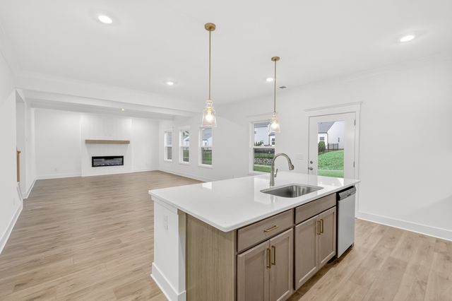 2592 Misty Creek Court, Nashville, TN 37207