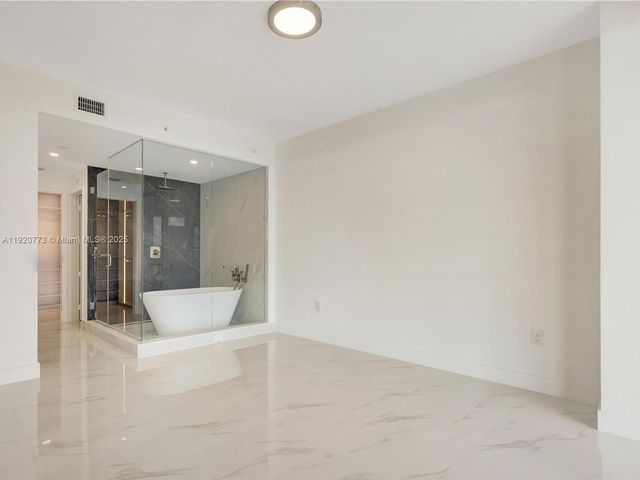 700 NE 24th St 1503, Miami, FL 33137