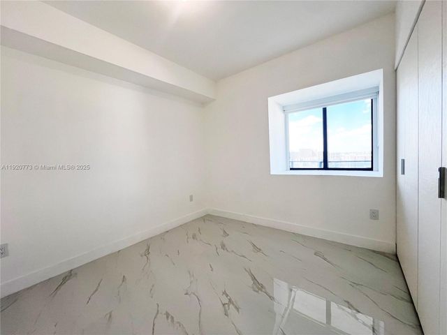 700 NE 24th St 1503, Miami, FL 33137