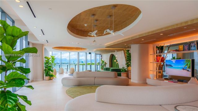 700 NE 24th St 1503, Miami, FL 33137