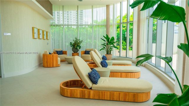 700 NE 24th St 1503, Miami, FL 33137