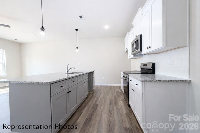 5949 Wallace Avenue, Charlotte, NC 28227