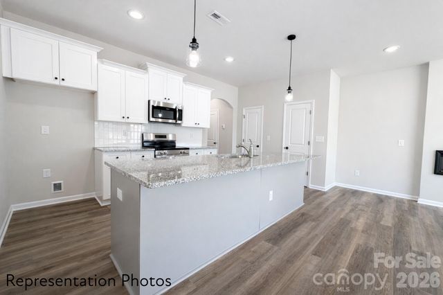 5949 Wallace Avenue, Charlotte, NC 28227