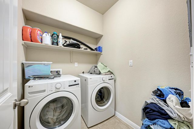 701 Schefer ST, Leander, TX 78641