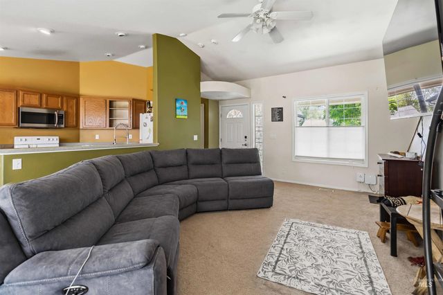 10164 W Florence Ct, Boise, ID 83704
