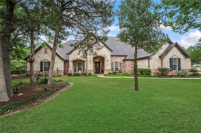 5216 Ruddy Duck Drive, College Station, TX 77845