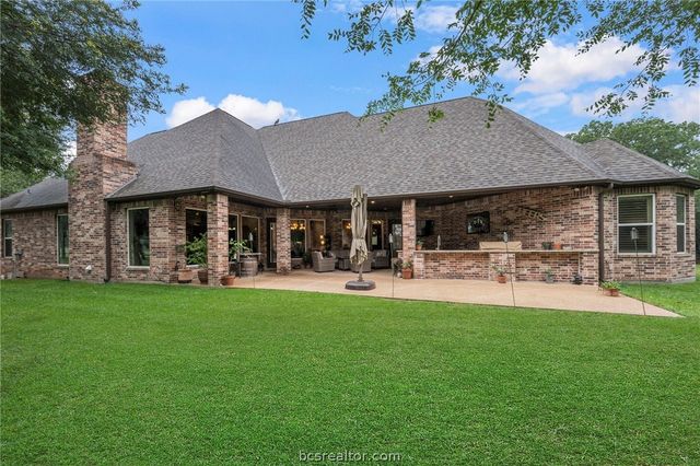5216 Ruddy Duck Drive, College Station, TX 77845