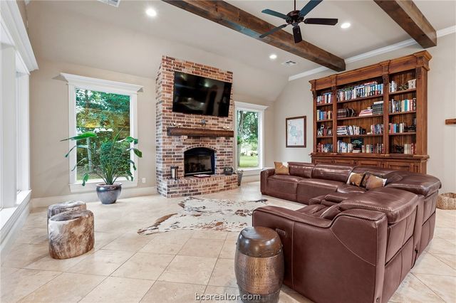 5216 Ruddy Duck Drive, College Station, TX 77845