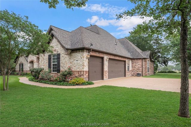 5216 Ruddy Duck Drive, College Station, TX 77845