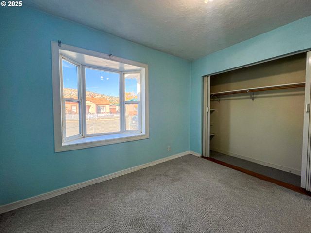 314 Nw 3RD Ave, John Day, OR 97845