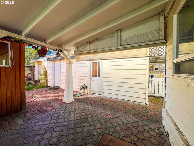 314 Nw 3RD Ave, John Day, OR 97845