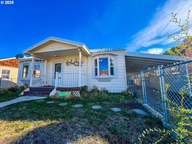 314 Nw 3RD Ave, John Day, OR 97845