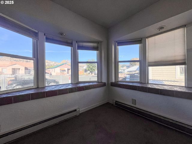 314 Nw 3RD Ave, John Day, OR 97845