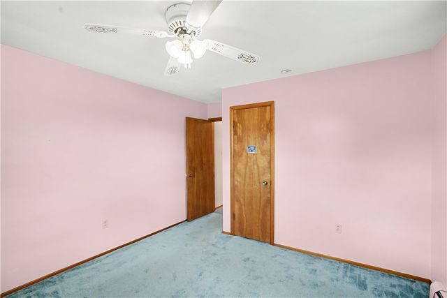 2107 Lynwood Dr, Hopewell Twp, PA 15001
