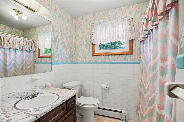 2107 Lynwood Dr, Hopewell Twp, PA 15001