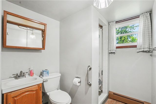 2107 Lynwood Dr, Hopewell Twp, PA 15001