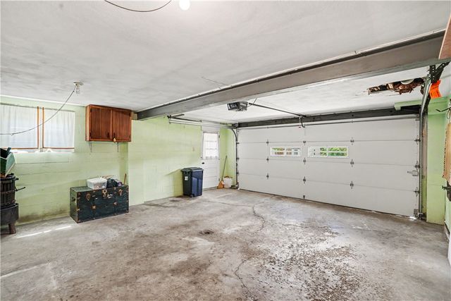 2107 Lynwood Dr, Hopewell Twp, PA 15001