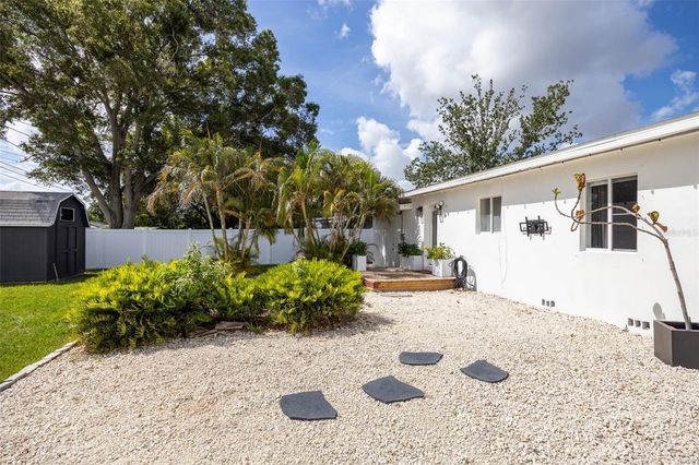 5931 MANGROVE STREET N, St Petersburg, FL 33703