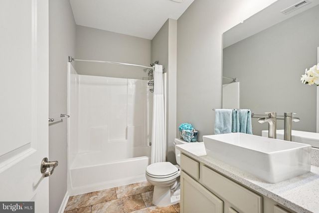 16 TORRESDALE ST, Millville, NJ 08332