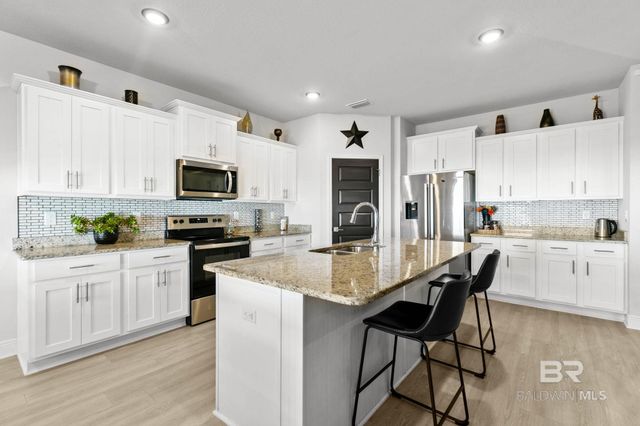 10796 Native Dancer Way, Daphne, AL 36526