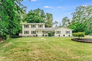 21993 Riverview Drive, Beverly Hills, MI 48025