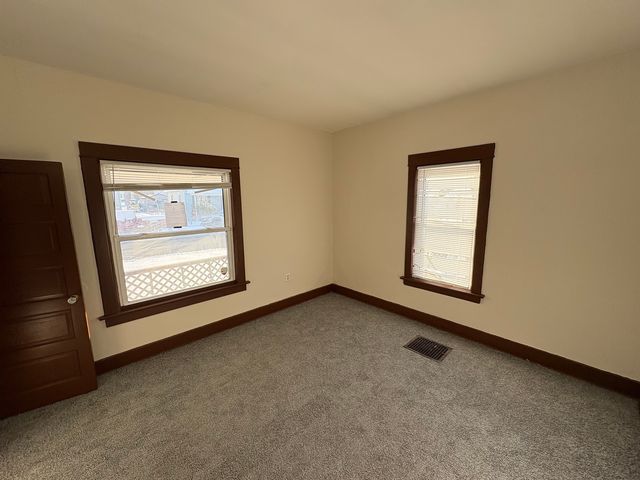 229 S Sibley Avenue, Kankakee, IL 60901