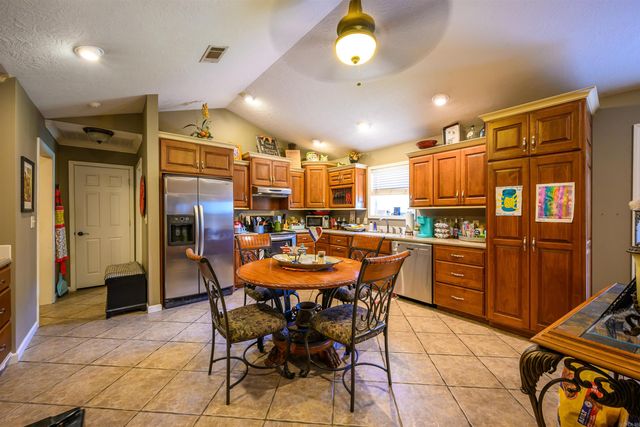 5 Jacob Lane, Cave City, AR 72521