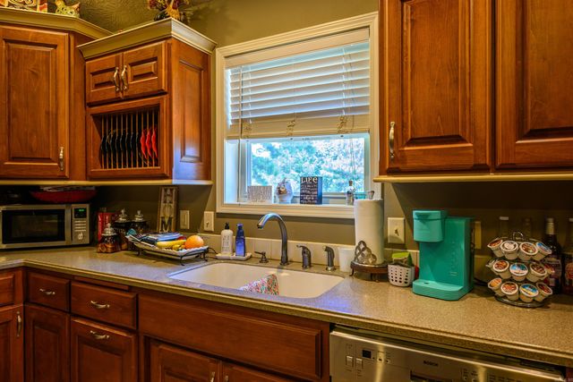 5 Jacob Lane, Cave City, AR 72521