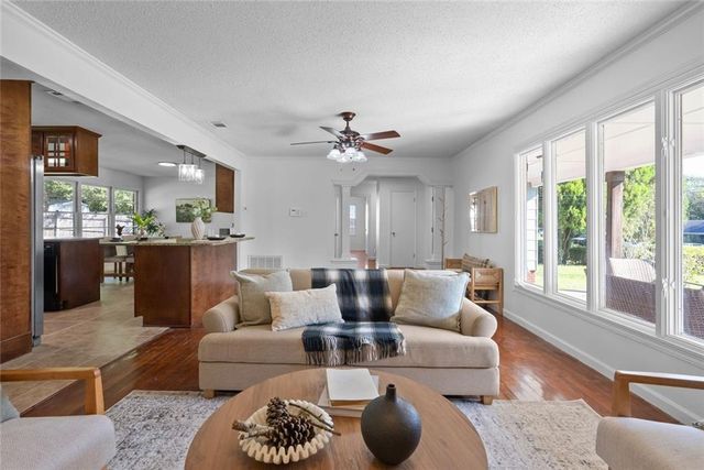 1019 St Moritz Drive W, Mobile, AL 36608