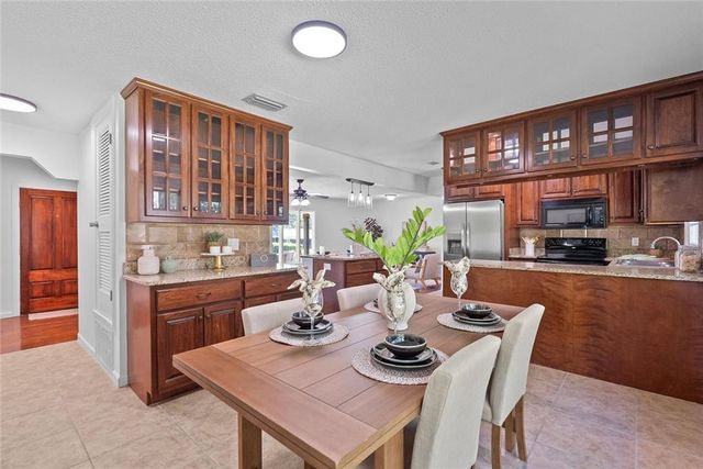 1019 St Moritz Drive W, Mobile, AL 36608