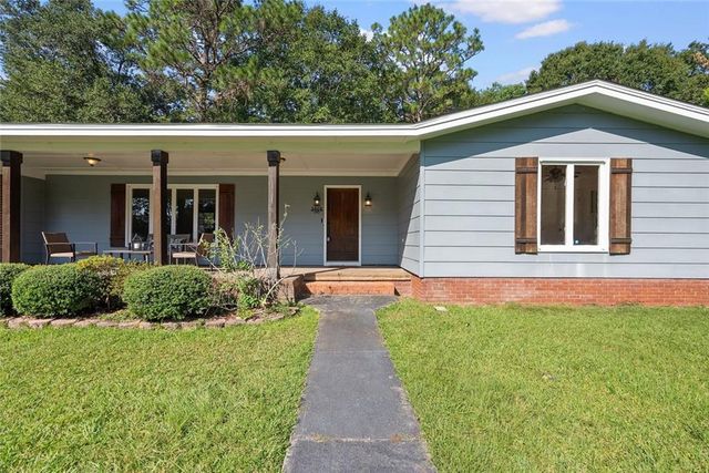 1019 St Moritz Drive W, Mobile, AL 36608