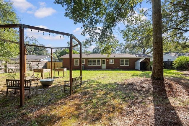 1019 St Moritz Drive W, Mobile, AL 36608