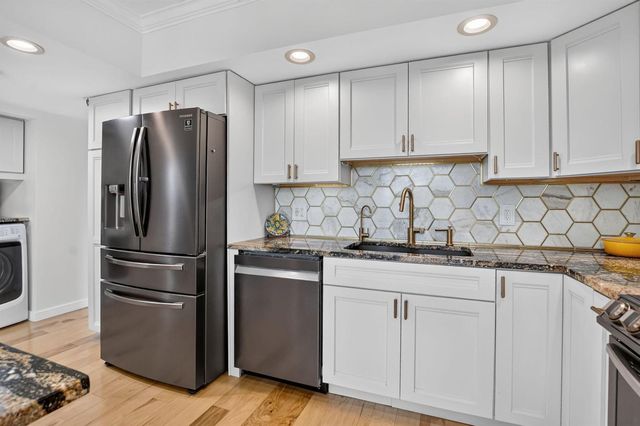 6845 Willow Wood Drive 3044, Boca Raton, FL 33434