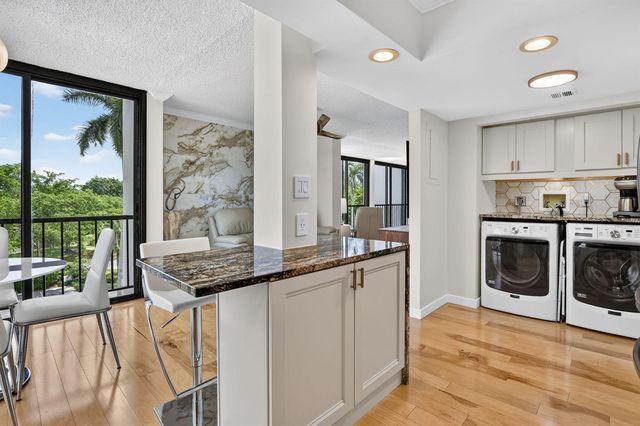 6845 Willow Wood Drive 3044, Boca Raton, FL 33434