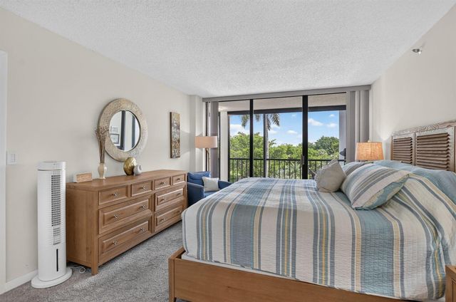 6845 Willow Wood Drive 3044, Boca Raton, FL 33434