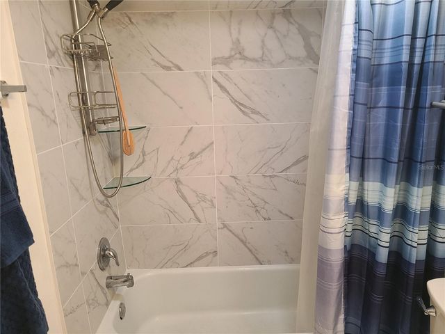 2763 WOODGATE LANE 207, Sarasota, FL 34231