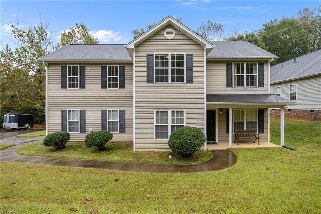 1901 Savannas Run Drive, Greensboro, NC 27405