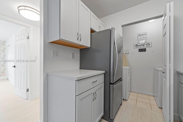 903 NE 199th ST 104, Miami, FL 33179