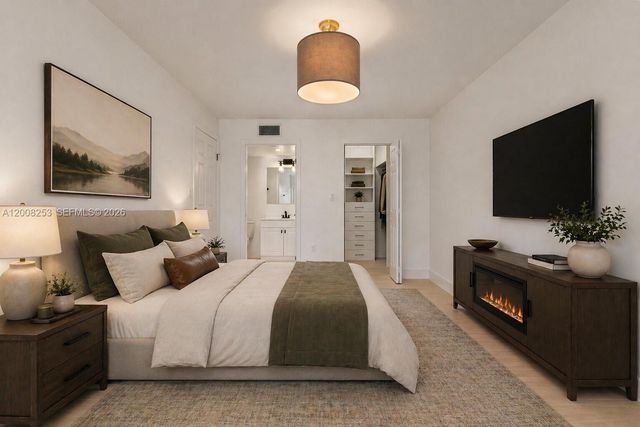 903 NE 199th ST 104, Miami, FL 33179