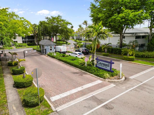 903 NE 199th ST 104, Miami, FL 33179