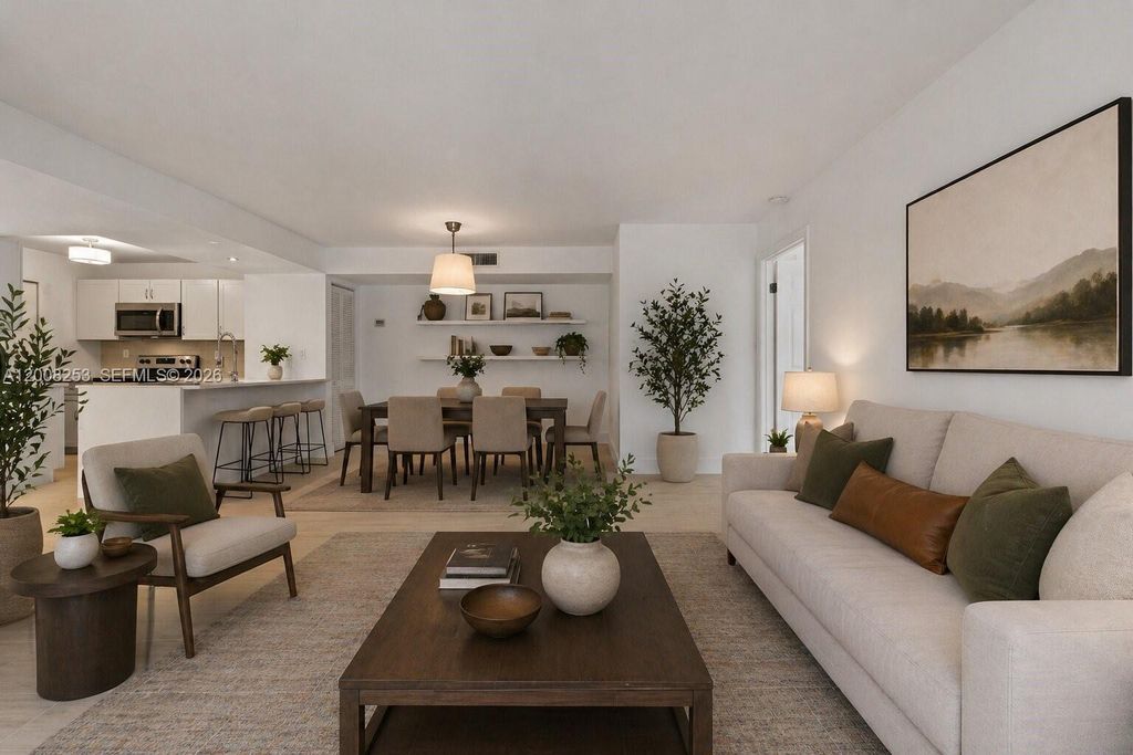 903 NE 199th ST 104, Miami, FL 33179