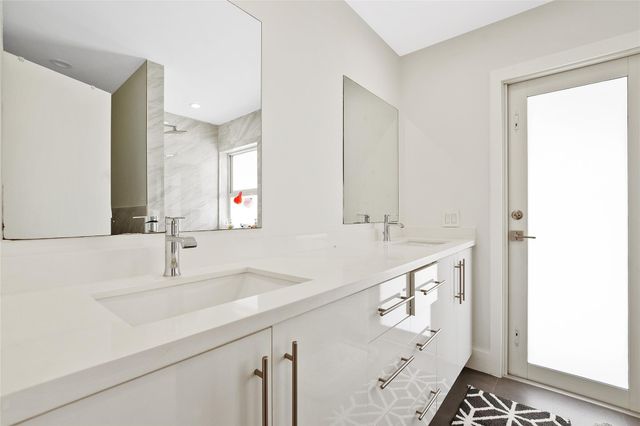 21100 Highland Lakes Blvd, Miami, FL 33179