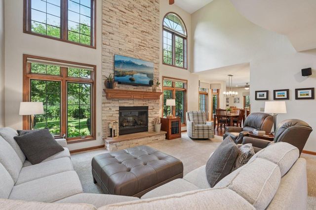 5408 Oldfield DRIVE, Caledonia, WI 53108